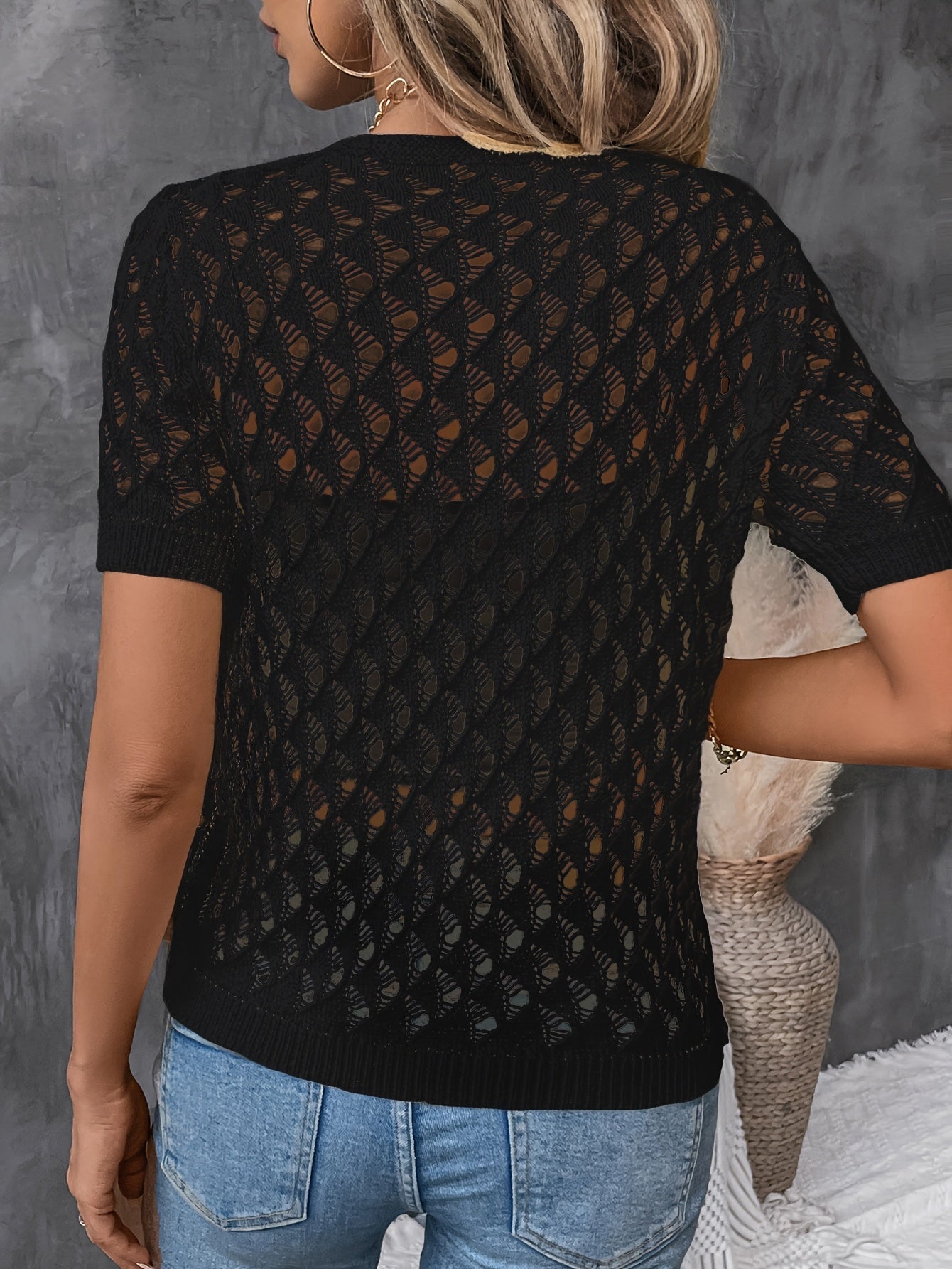 Angelique - Eleganter V-Ausschnitt Kurzarmpullover Aus Spitze